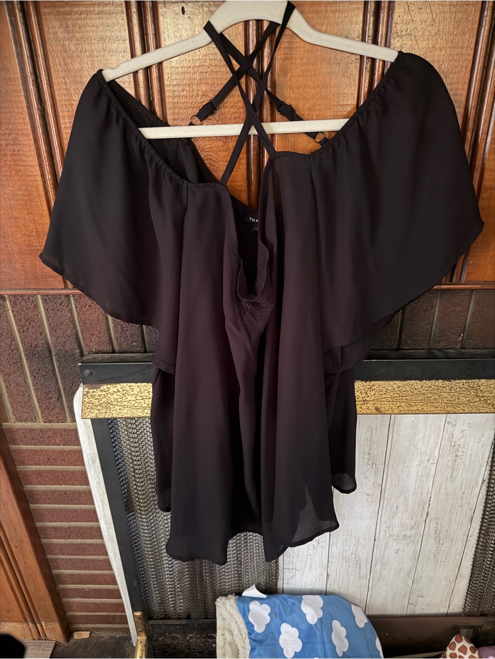 torrid Black Off-Shoulder Ruffle Strapback Camisole